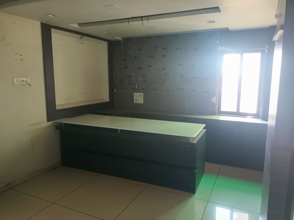 Property Photos 9