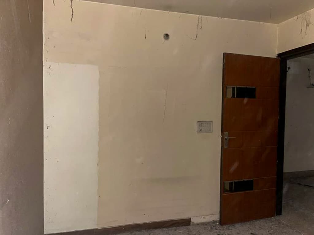Property Photos 8