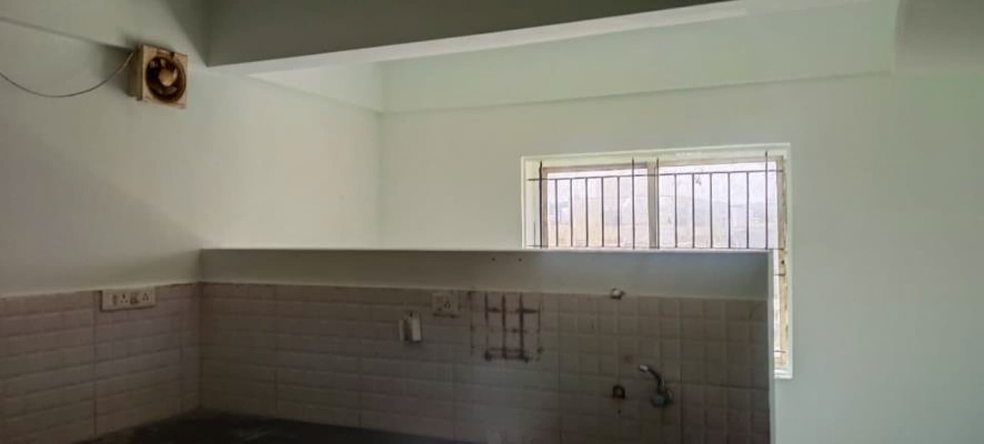 Property Photos 8