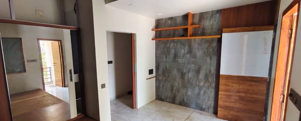 Property Photos 13