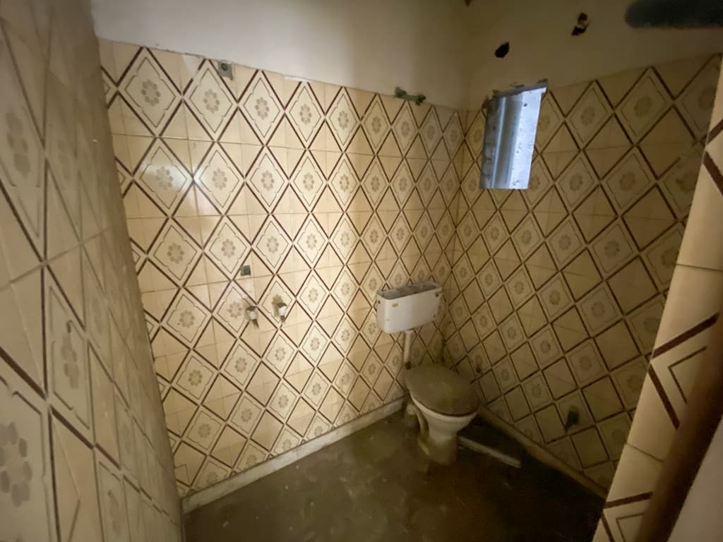 Property Photos 32