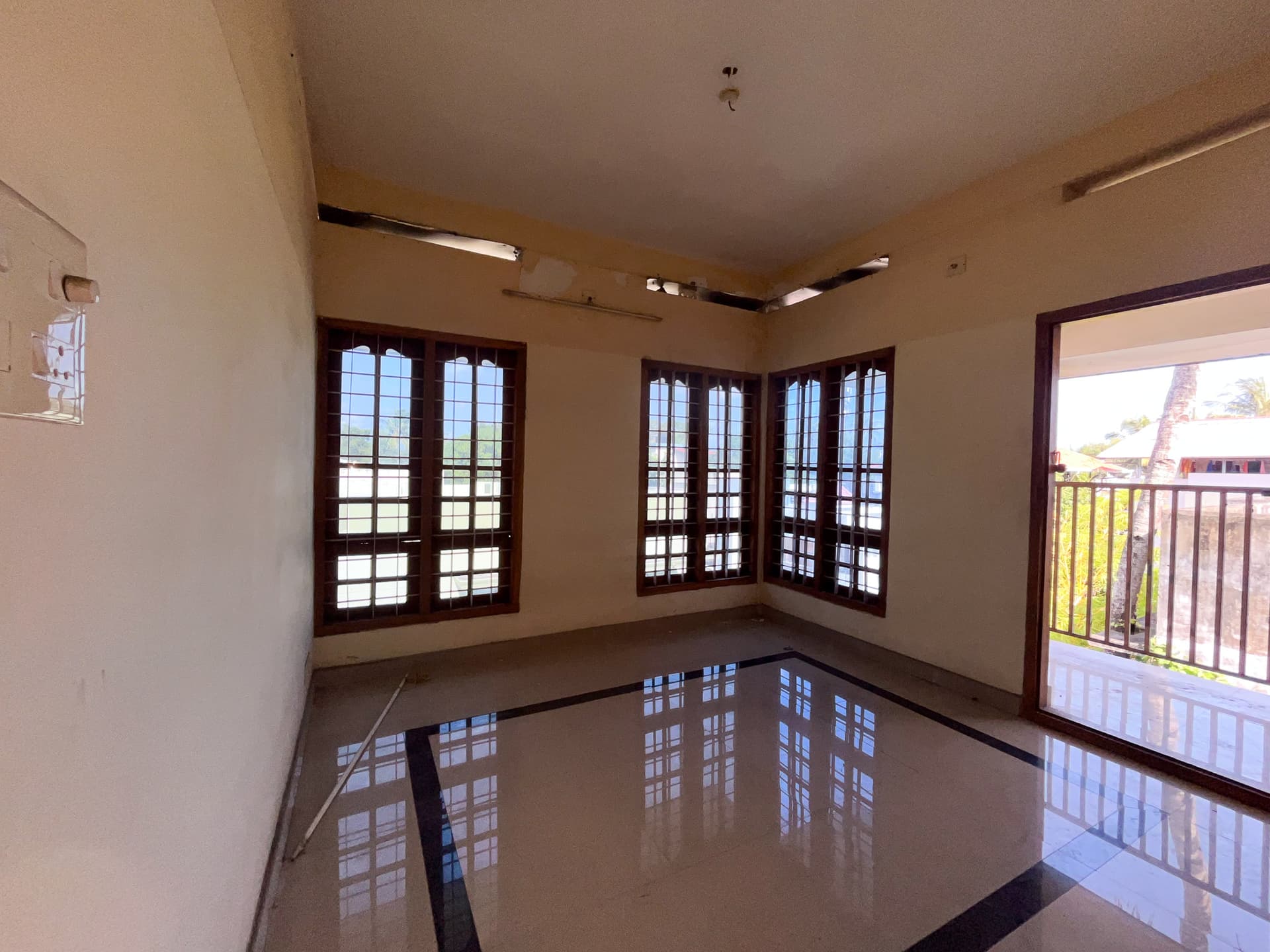 Property Photos 18