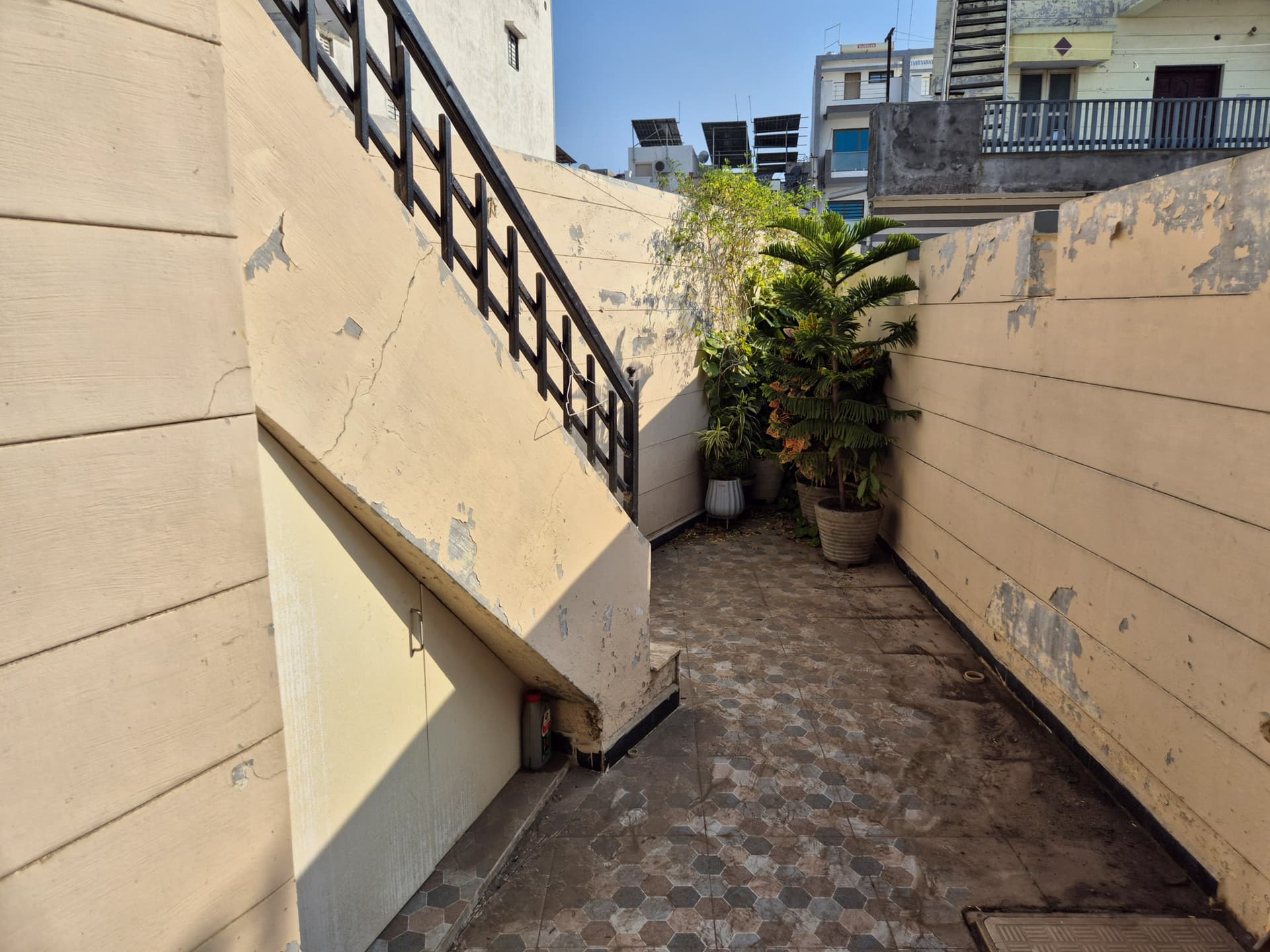 Property Photos 30