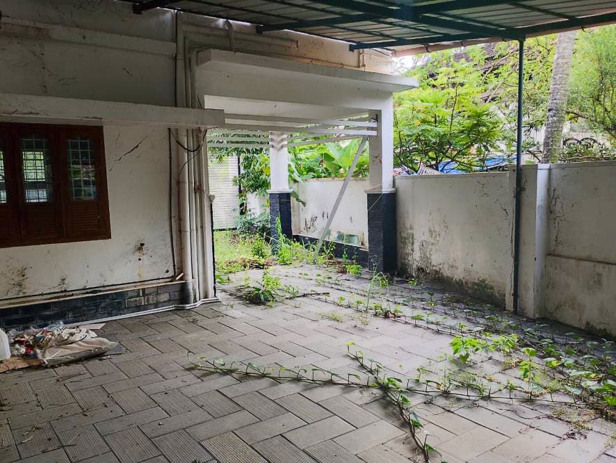Property Photos 9