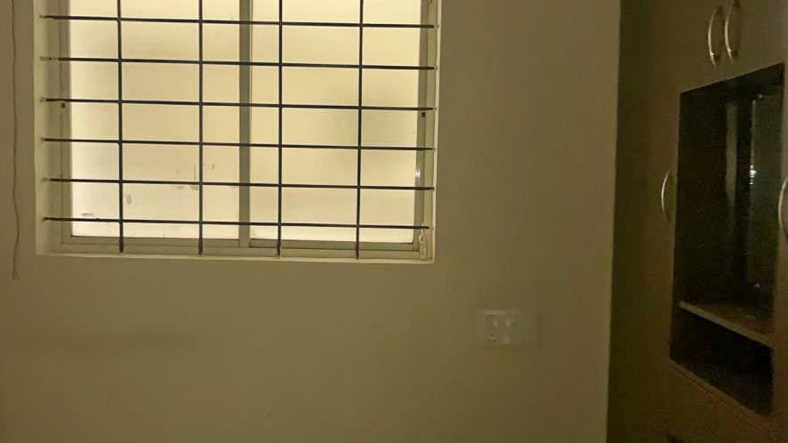 Property Photos 8