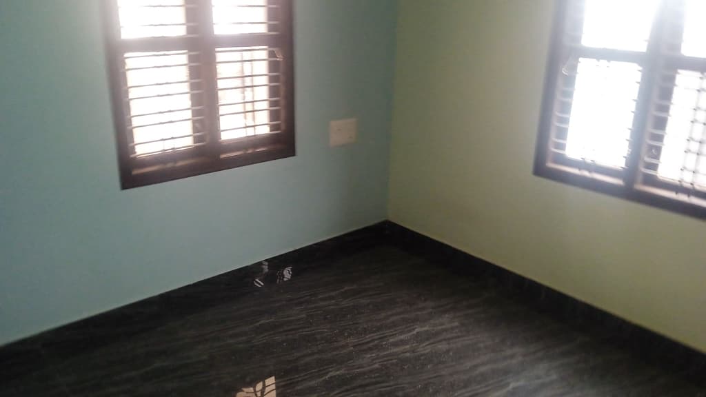 Property Photos 6