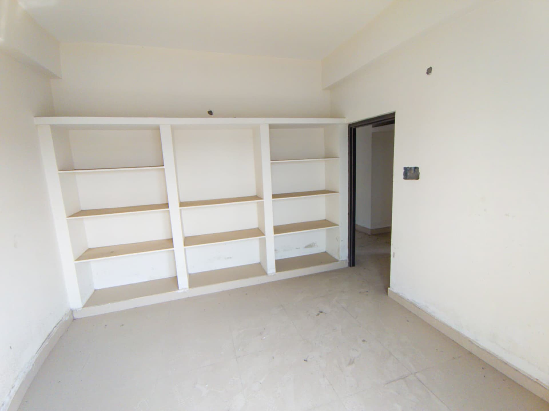 Property Photos 18