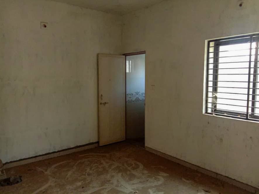 Property Photos 18