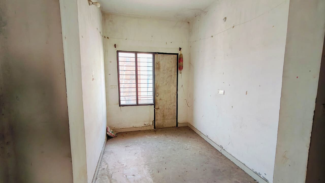 Property Photos 12