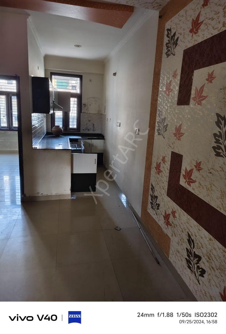 Property Photos 9