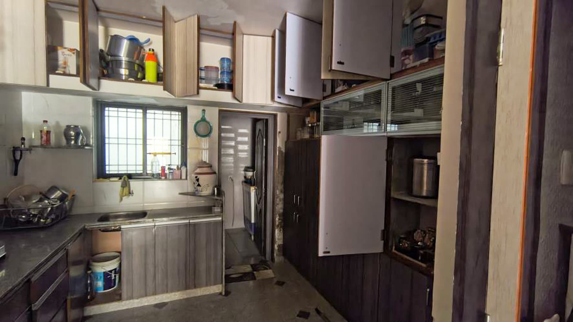 Property Photos 16