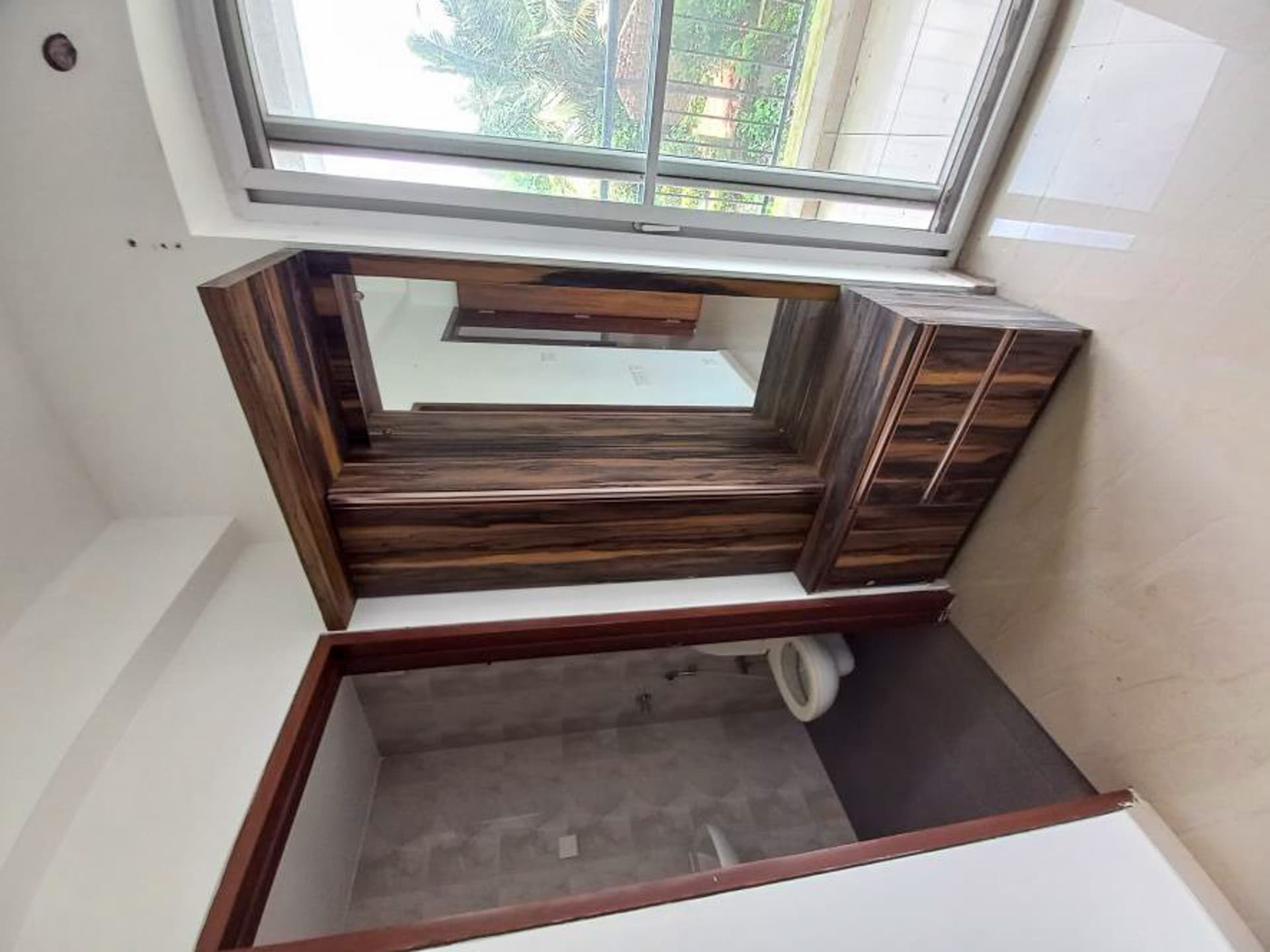 Property Photos 9