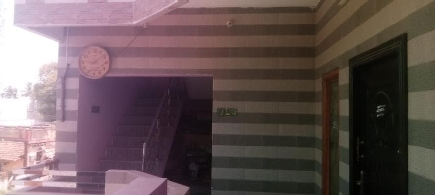 Property Photos 6