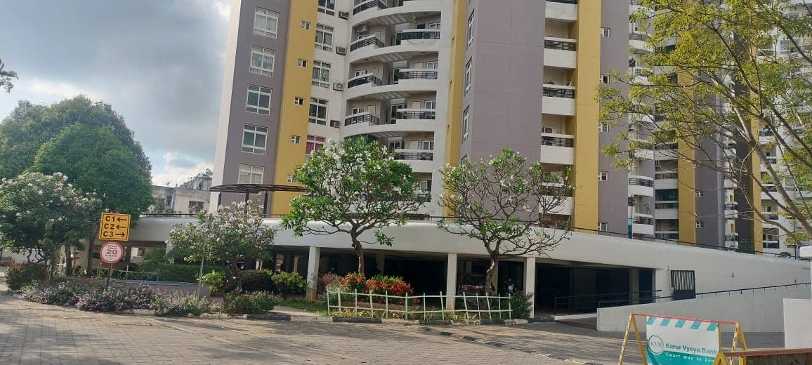 Property Photos 9
