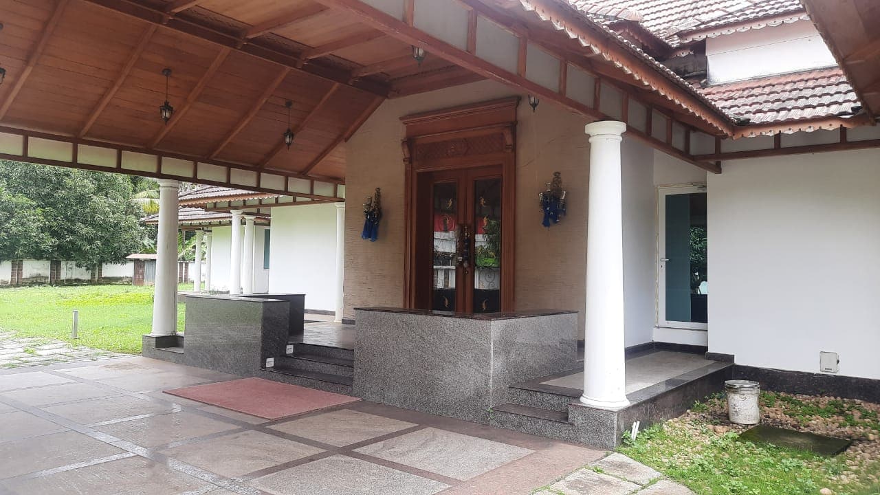 Property Photos 5