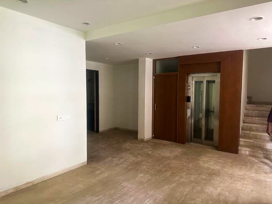 Property Photos 25
