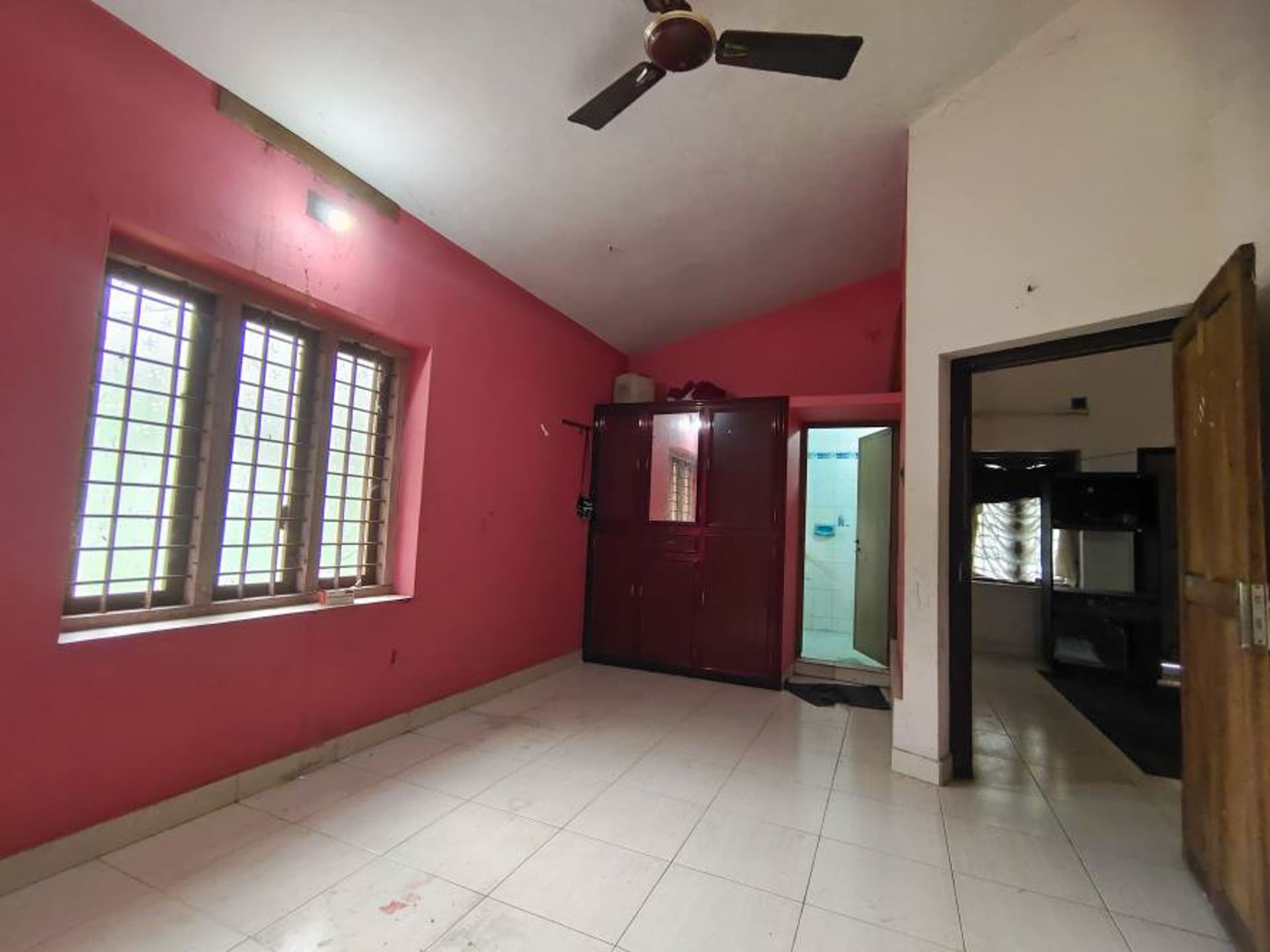 Property Photos 17