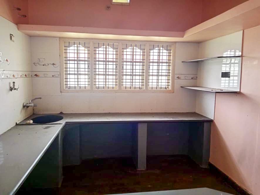 Property Photos 11