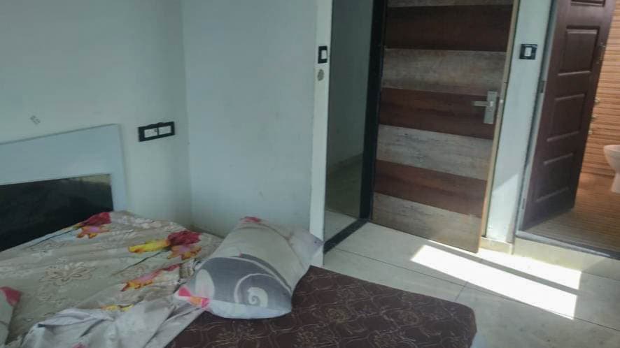 Property Photos 8