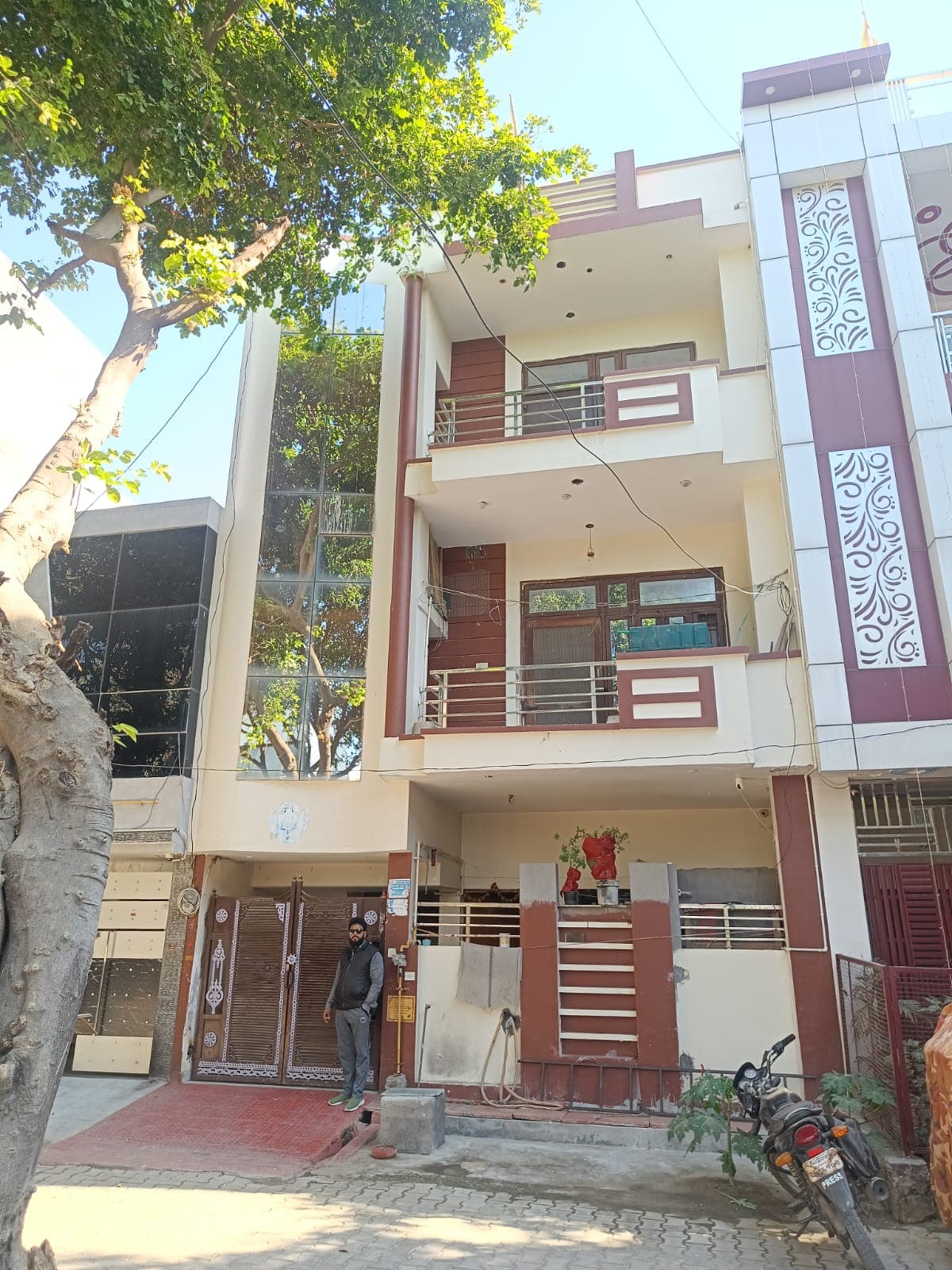 Property Photos 1