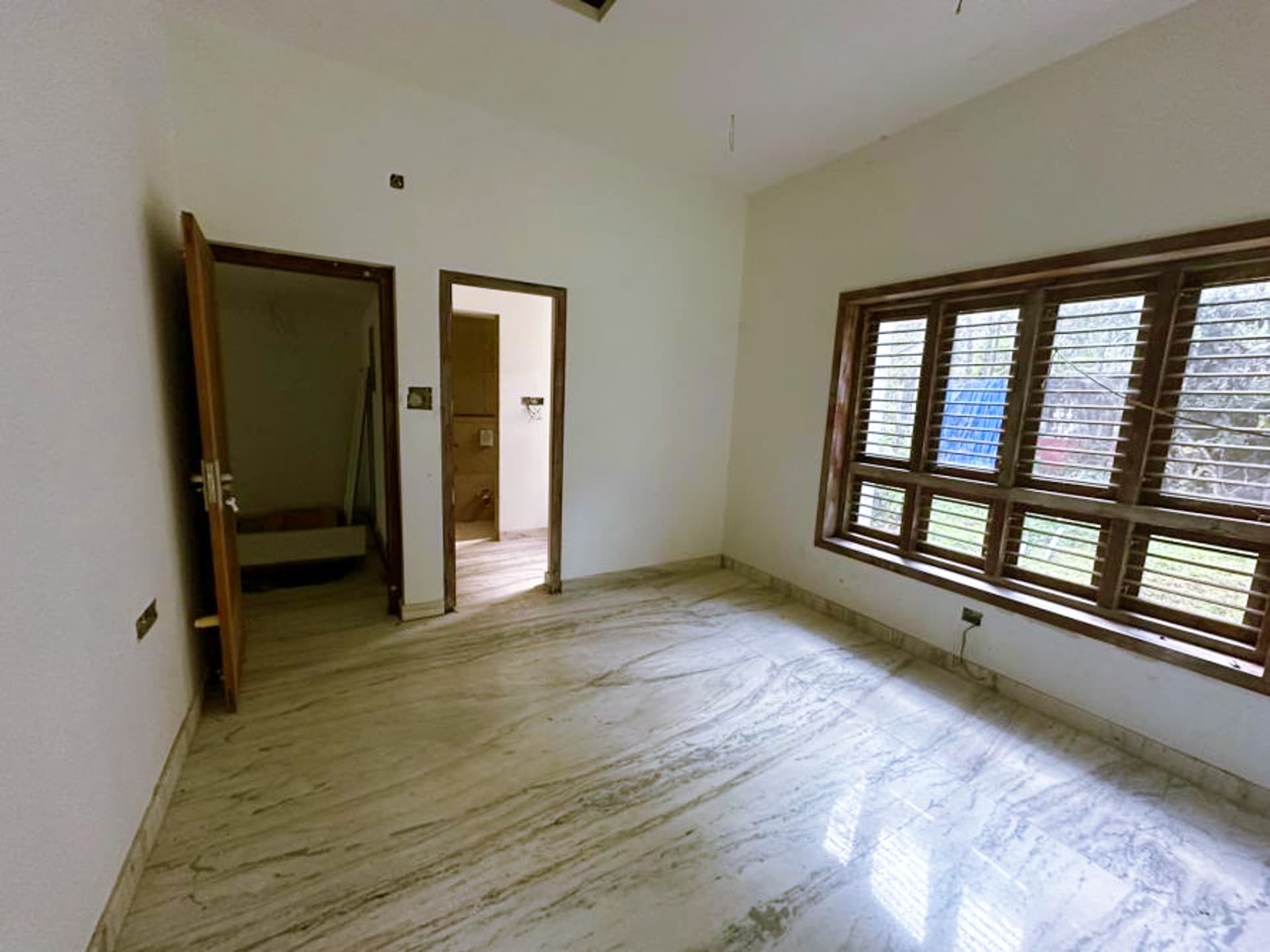 Property Photos 4