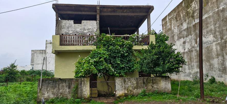 Property Photos 8