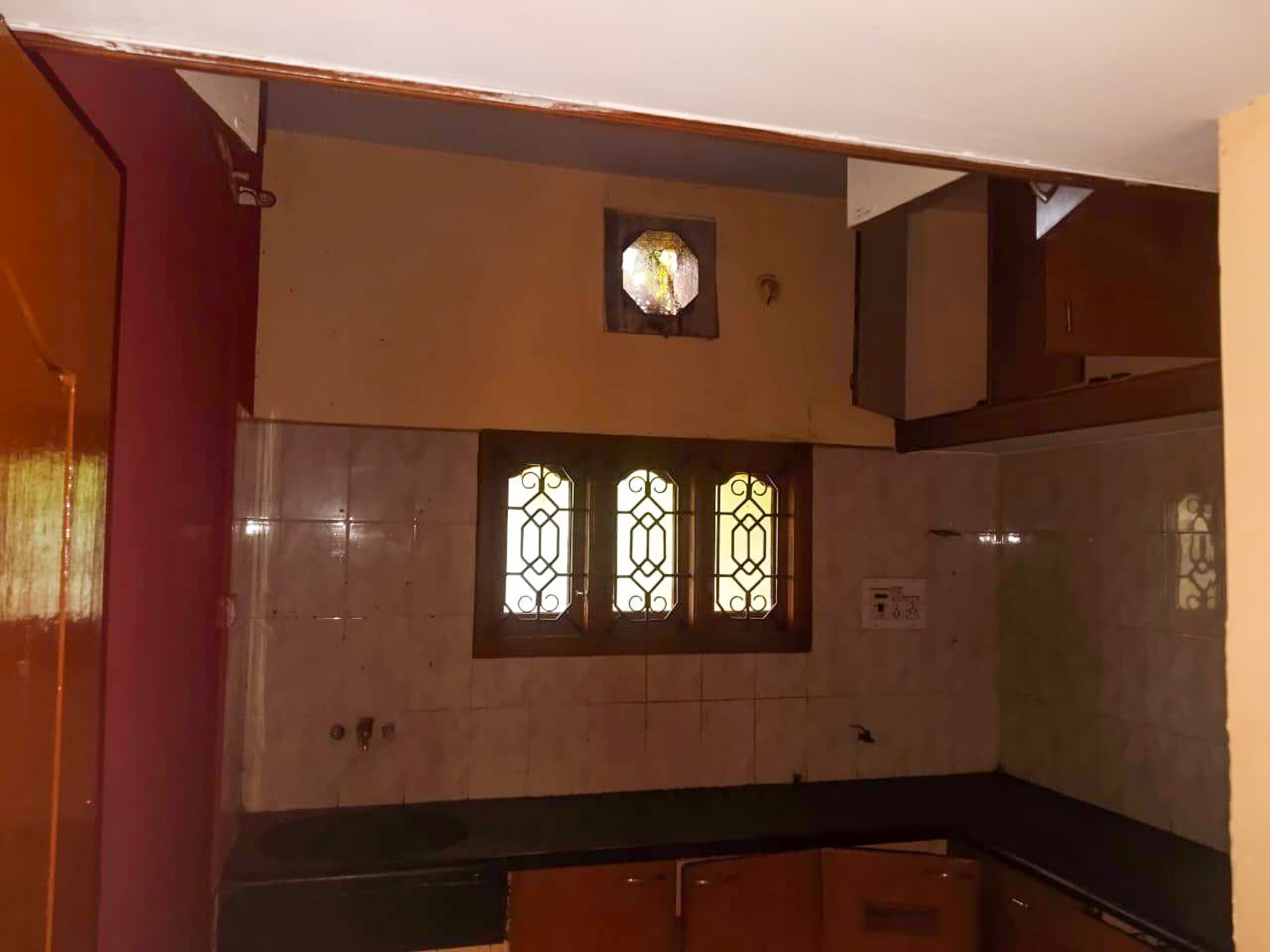 Property Photos 16