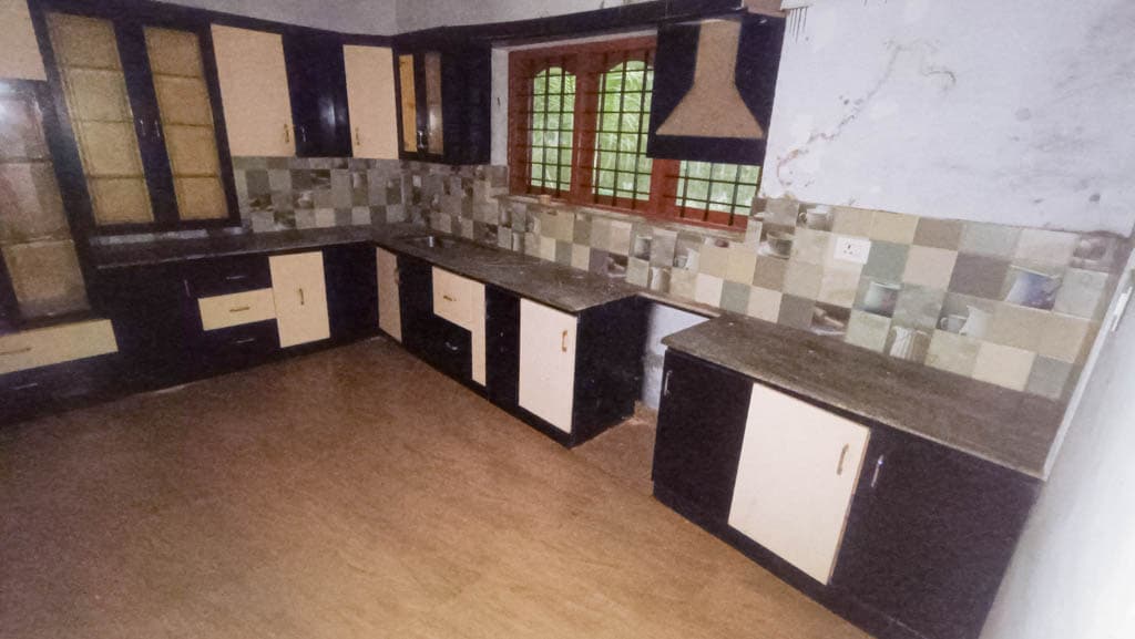 Property Photos 12