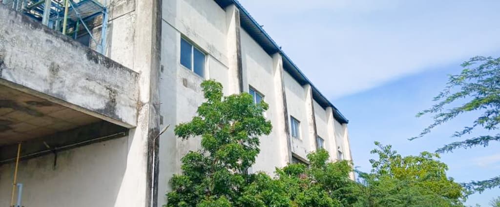 Property Photos 8