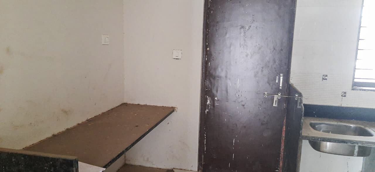 Property Photos 5