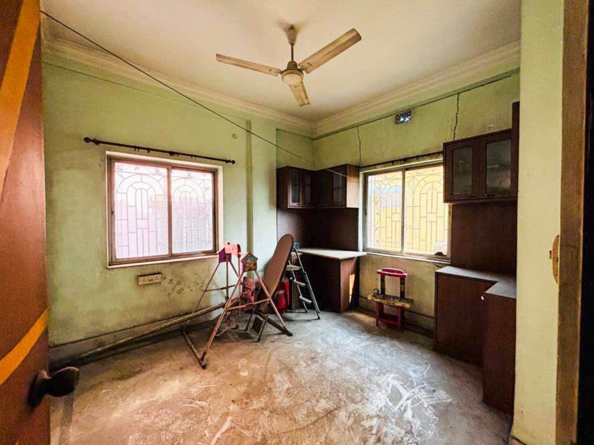 Property Photos 28