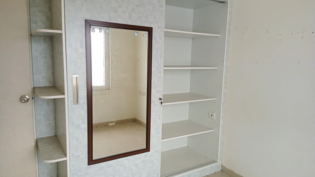 Property Photos 5