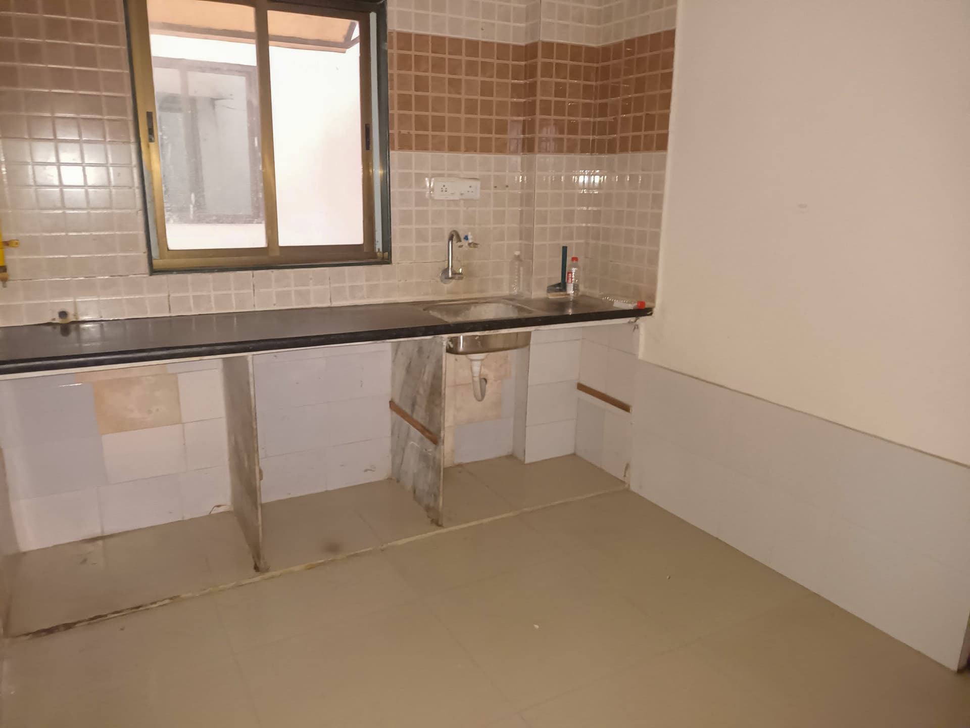 Property Photos 16