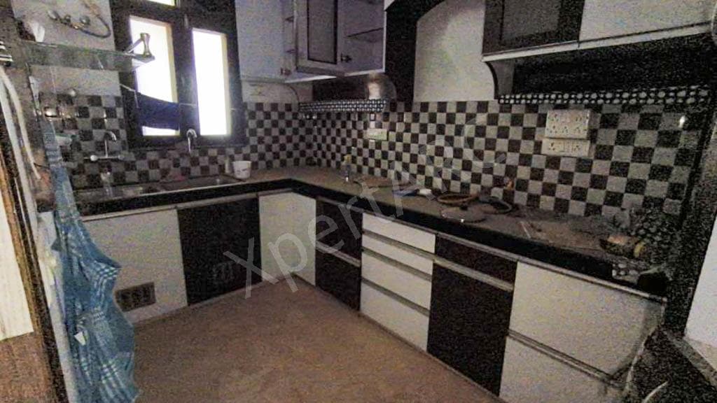 Property Photos 14
