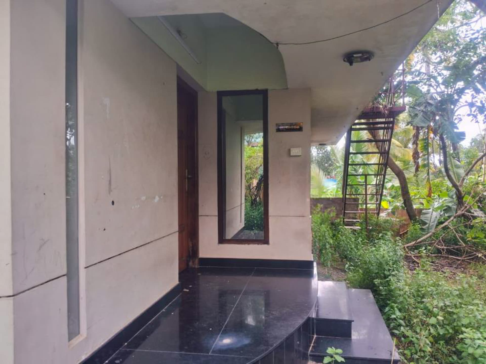 Property Photos 8