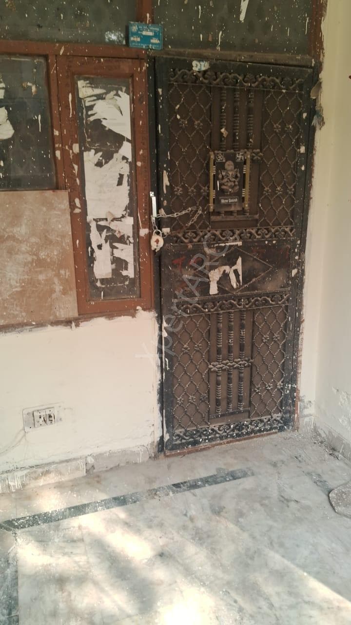 Property Photos 6