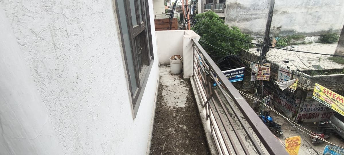 Property Photos 23