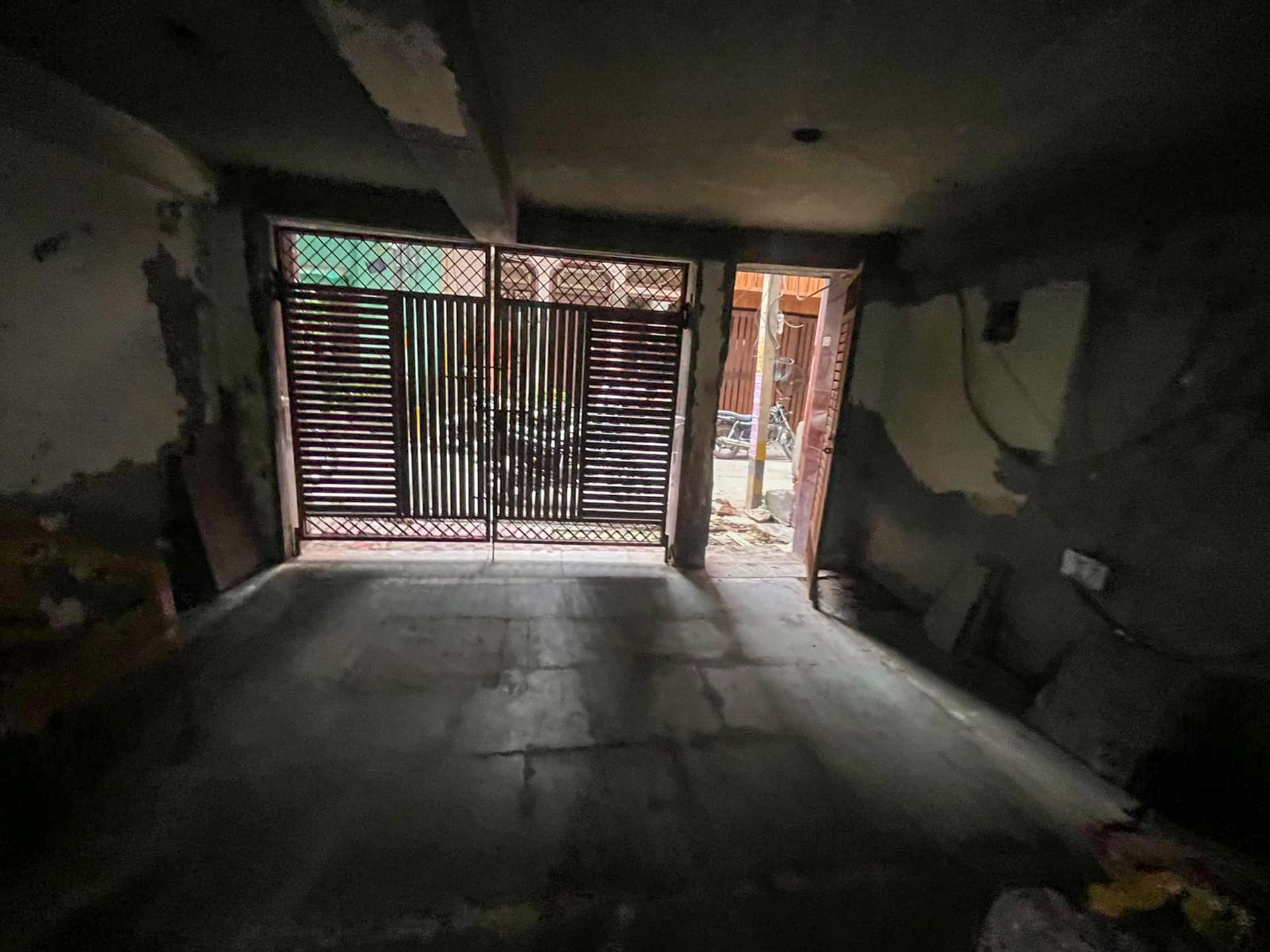 Property Photos 8