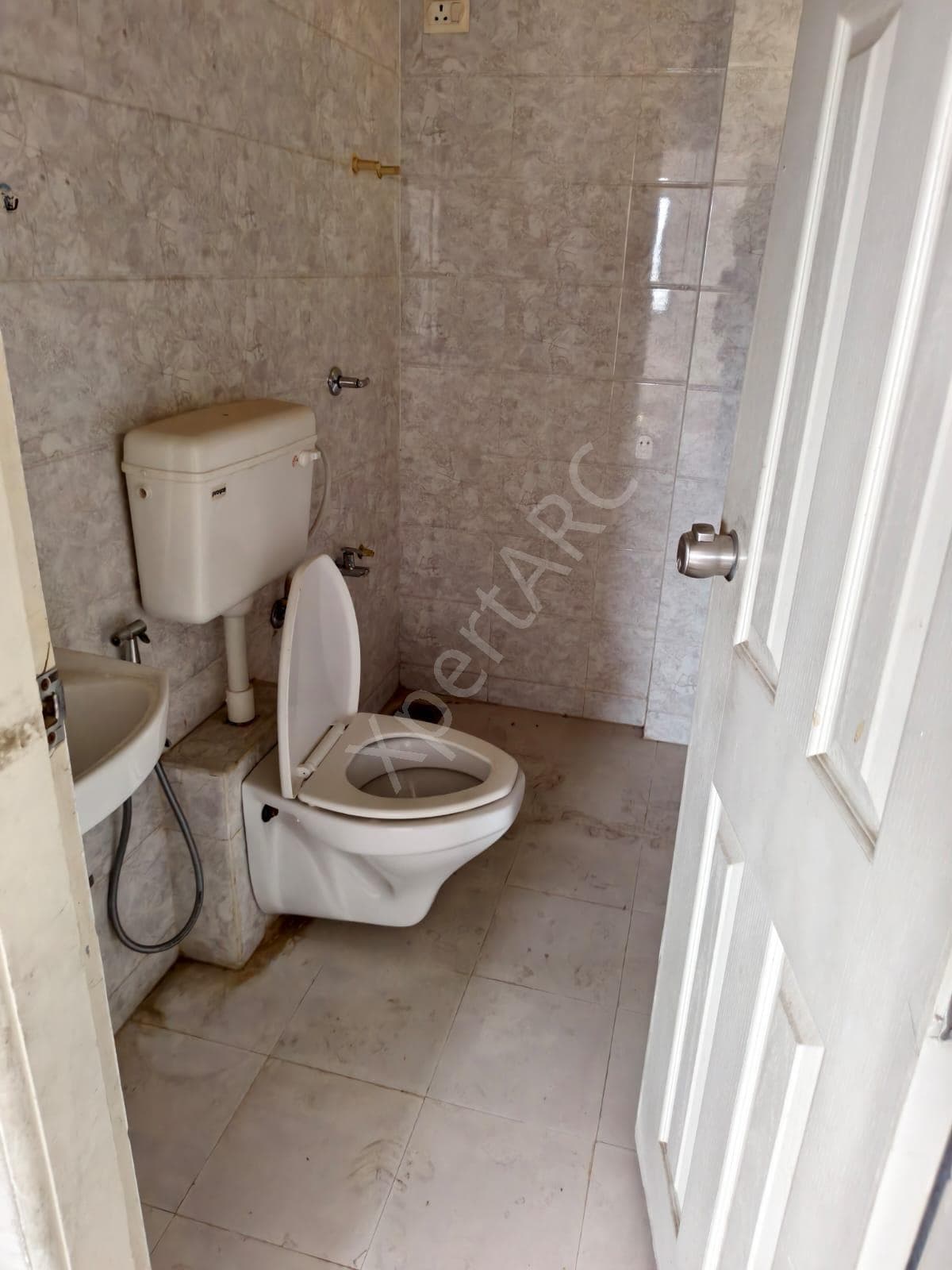 Property Photos 7