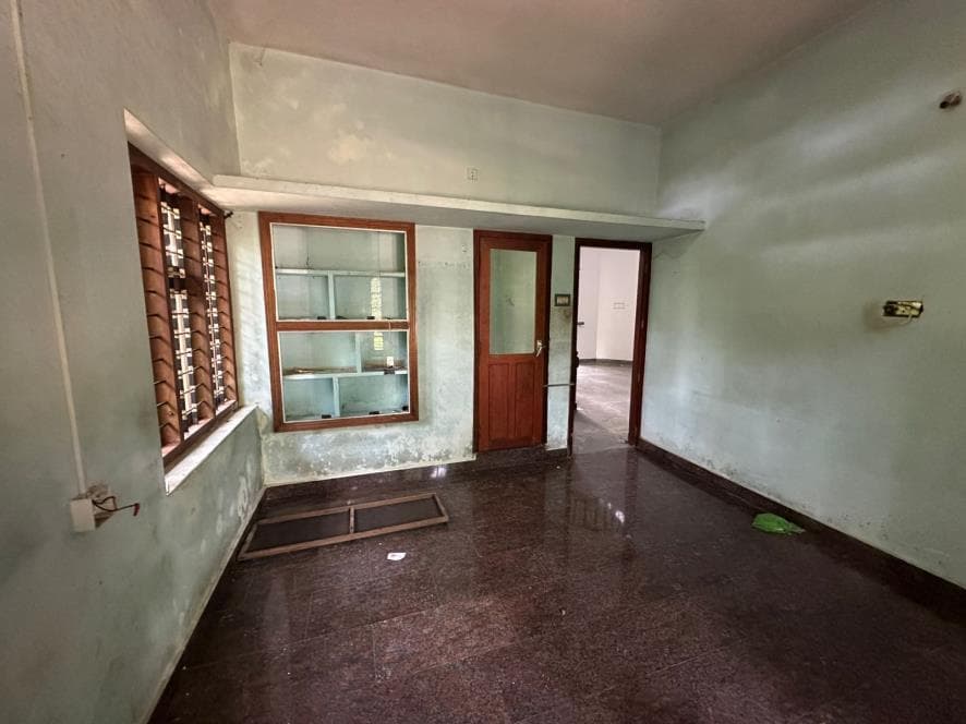 Property Photos 23