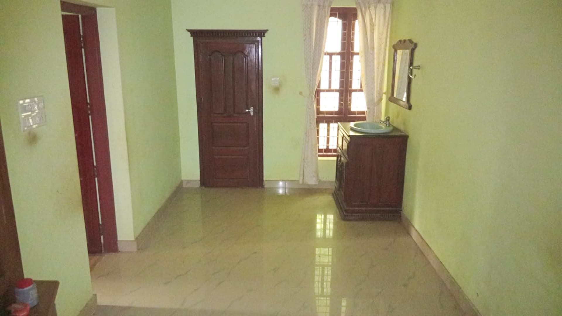 Property Photos 13