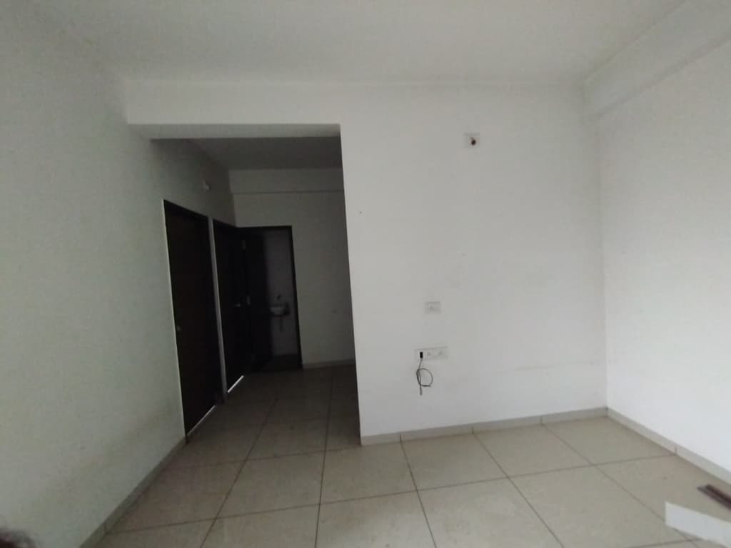 Property Photos 11