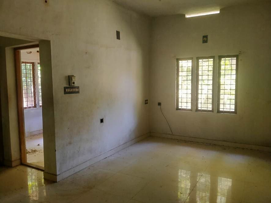 Property Photos 7