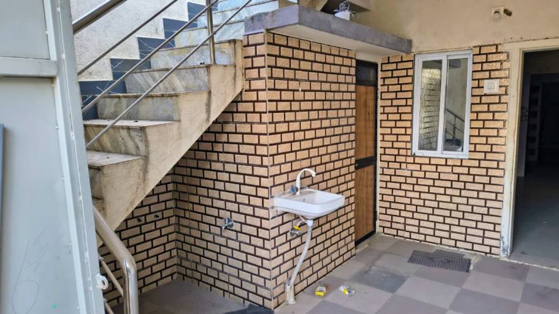Property Photos 29