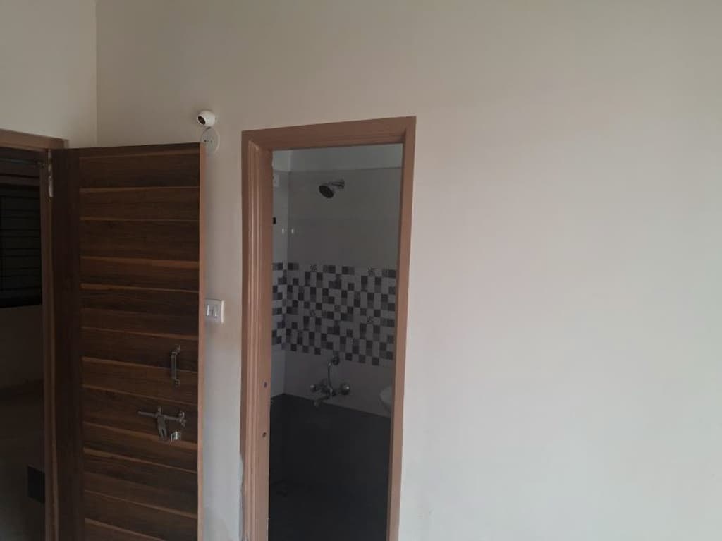 Property Photos 4