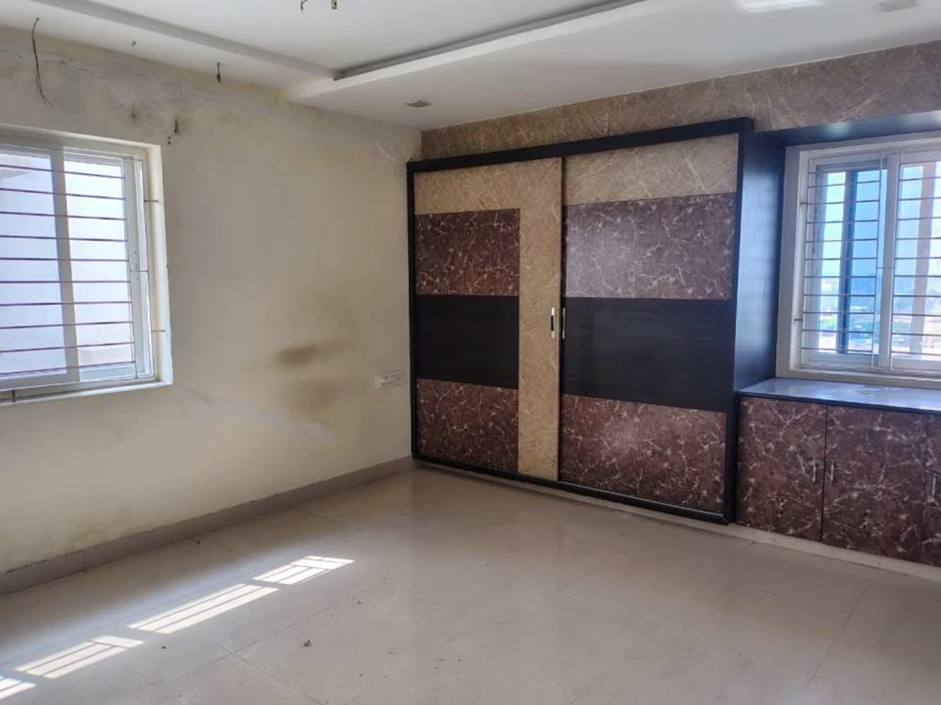 Property Photos 6
