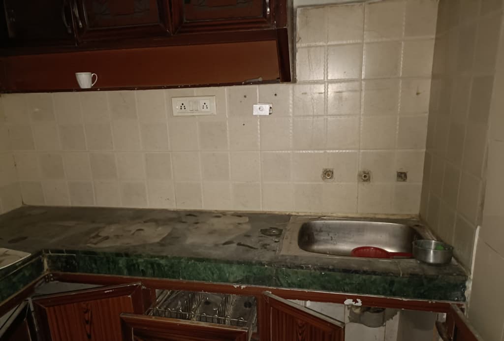 Property Photos 6