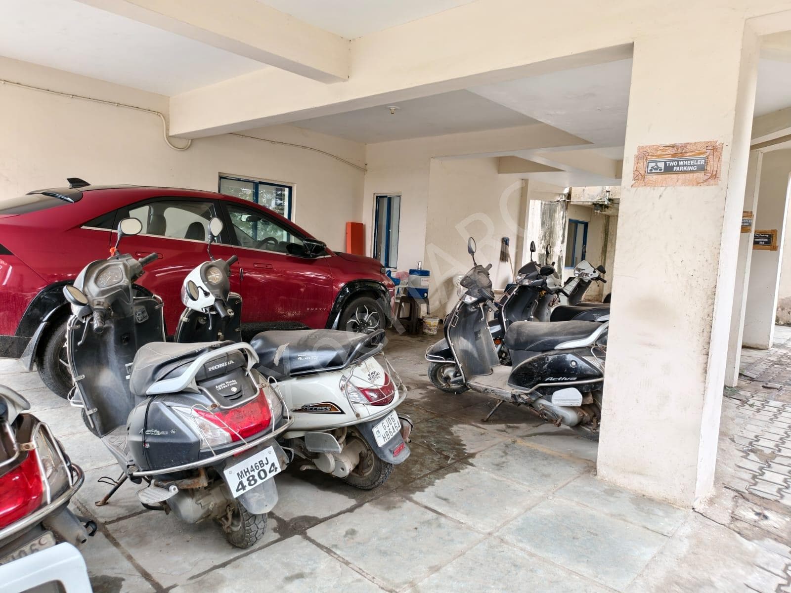 Property Photos 8