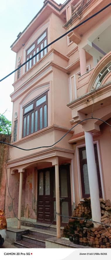 Property Photos 6