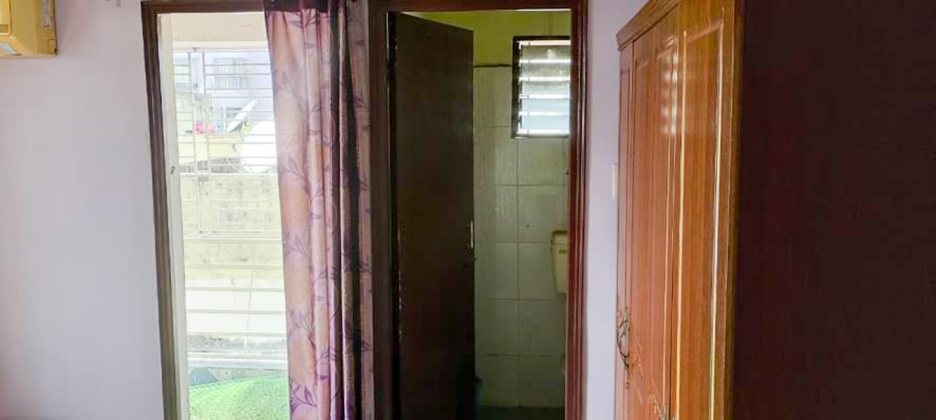 Property Photos 6